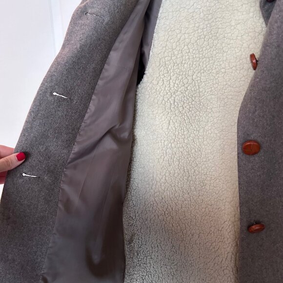 From Paris - French Brand Sessùn Grey Wool Coat with Leather Trim + Buttons - Picture 4 of 9
